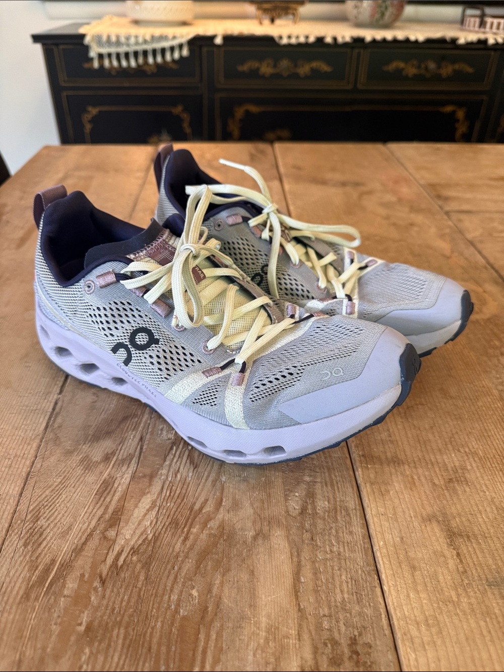 On Running Men's Sneakers in Light Purple and Cream